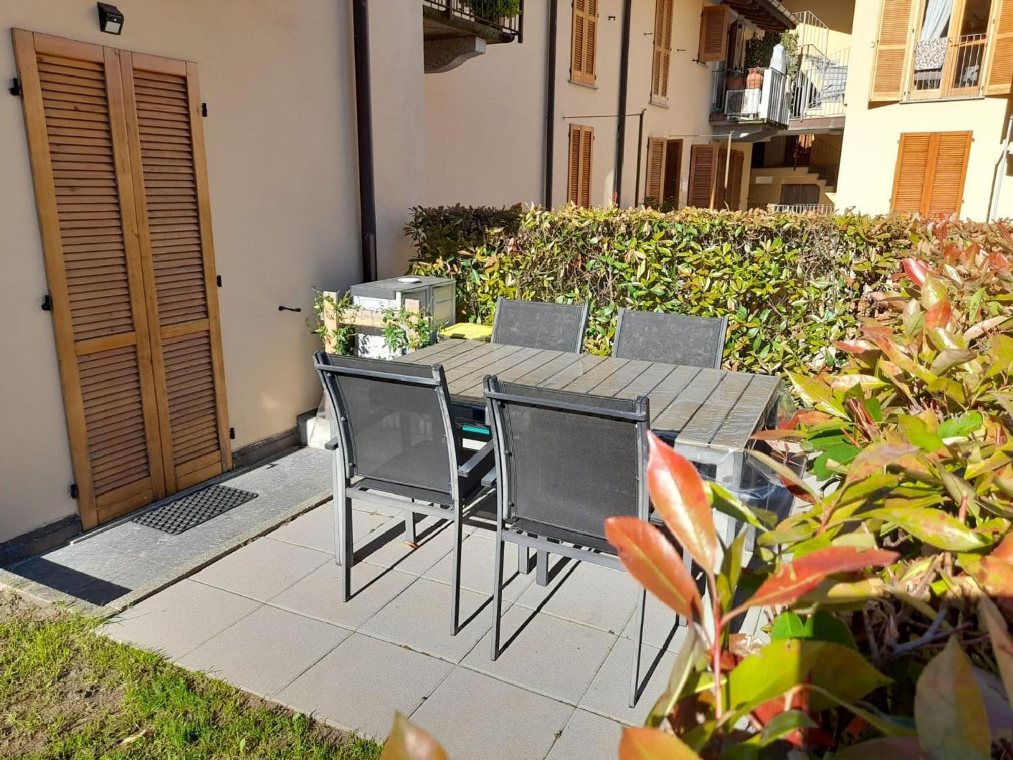 Marco Apartment - Holiday Apartment Luino Extérieur photo
